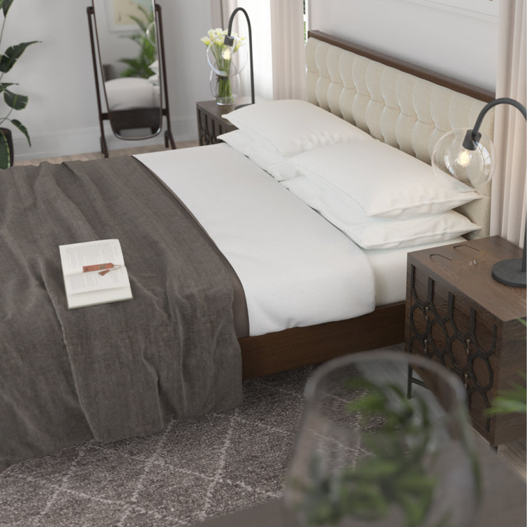 Abril upholstered platform deals bed